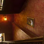 ライオンズ キャッスル ホテル 4*