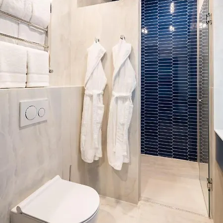 Lion's Castle Szálloda