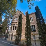 Lion's Castle Hotel 4*