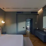 Отель замок льва