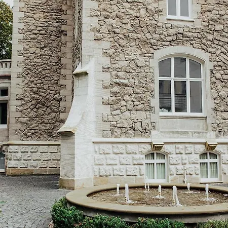 ホテル ライオンズ キャッスル リヴィウ