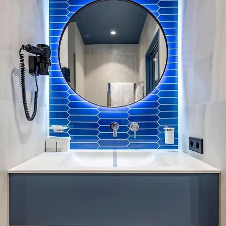 ライオンズ キャッスル リヴィウ