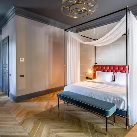 ライオンズ キャッスル