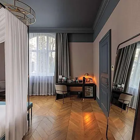 Lion's Castle 4* Lviv