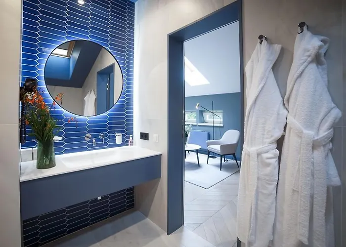 ライオンズ キャッスル ホテル 4*